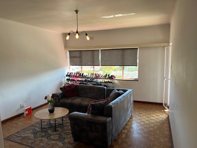 To Let 1 Bedroom Property for Rent in Oostersee Western Cape